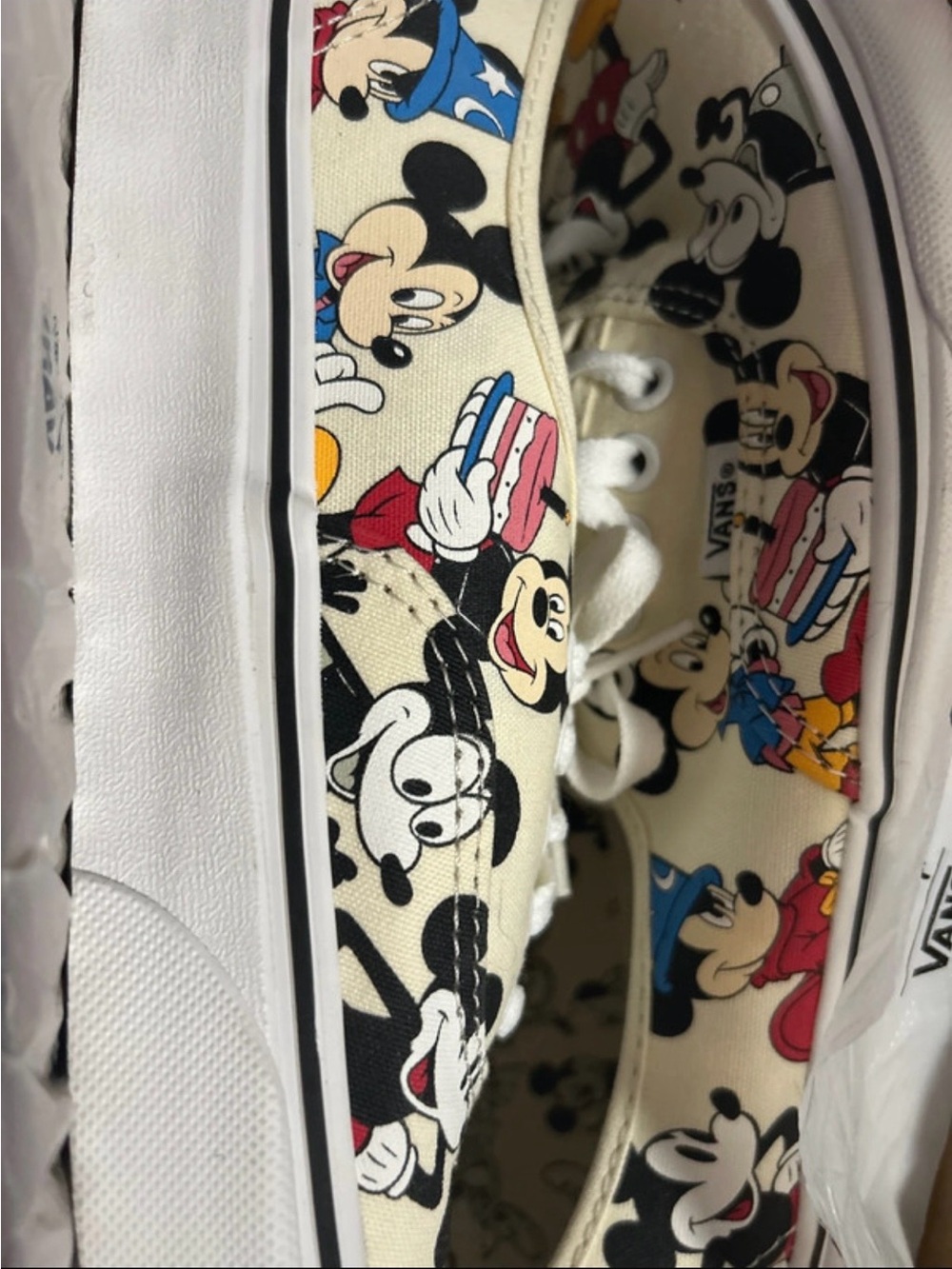Disney Mickey True Original Limited Edition Vans - Picture 6 of 7